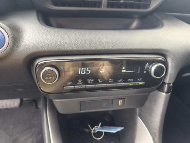 TOYOTA Yaris Hybrid Design  1.5 116 ch 