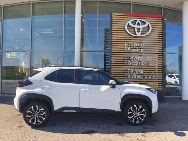 TOYOTA Yaris Cross Hybrid 2WD Design   