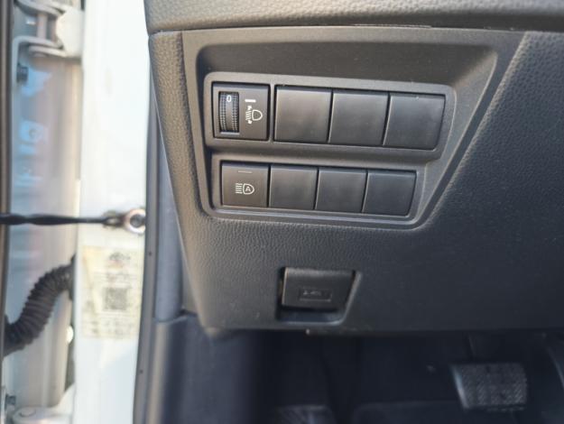 TOYOTA Yaris Cross Hybrid 2WD Design   