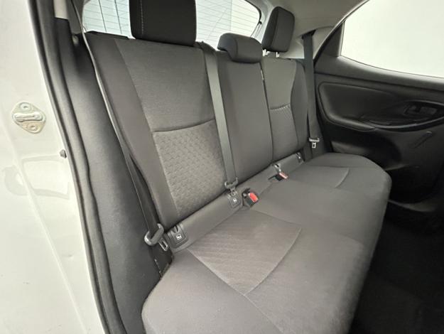 TOYOTA Yaris 70 VVT-i Dynamic  