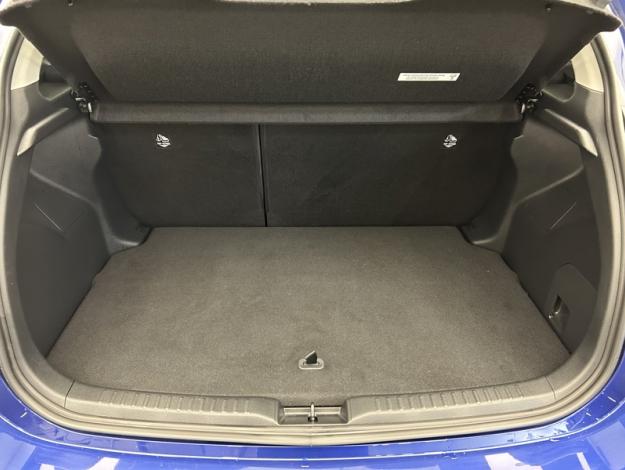 TOYOTA Yaris 116h Design  