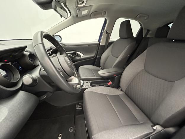 TOYOTA Yaris 116h Design  