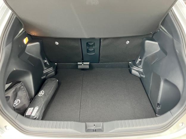 TOYOTA Yaris Cross 130H 2WD DESIGN PACK CARGO   130H 2WD DESIGN PACK CARGO 