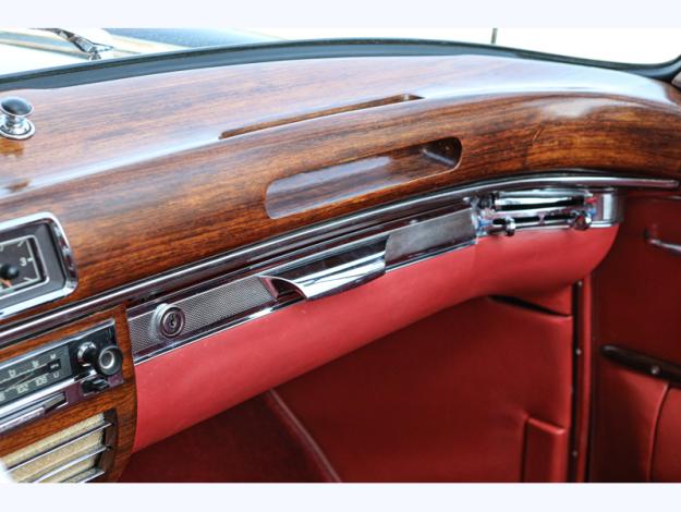 MERCEDES-BENZ 220 SE Ponton Cabriolet  