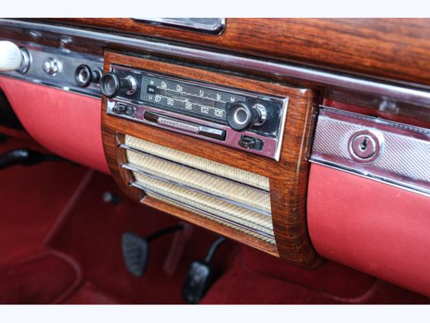 MERCEDES-BENZ 220 SE Ponton Cabriolet  