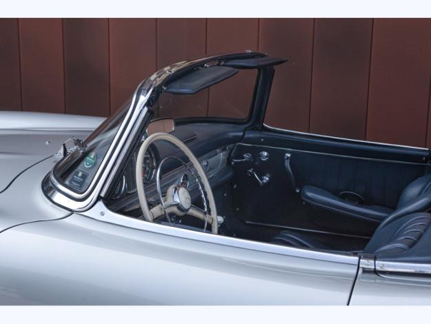 MERCEDES-BENZ 300 SL Roadster W198  
