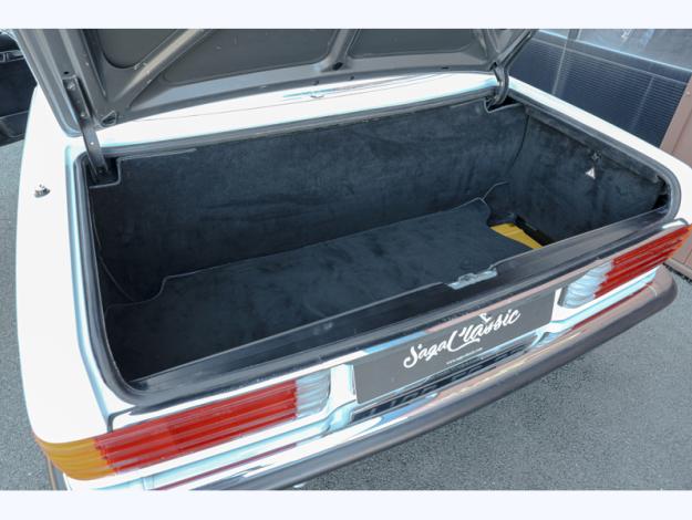 MERCEDES-BENZ 300 SL   