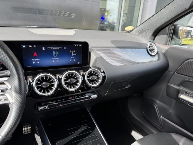 MERCEDES-BENZ GLA 200 d 150ch AMG Line 8G-DCT  