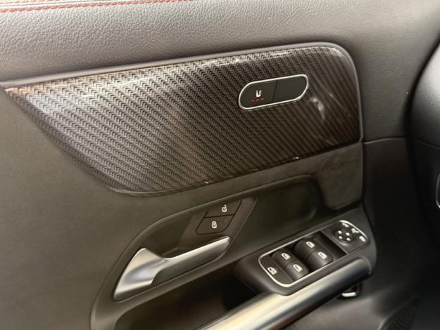 MERCEDES-BENZ GLA 200 d 150ch AMG Line 8G-DCT  