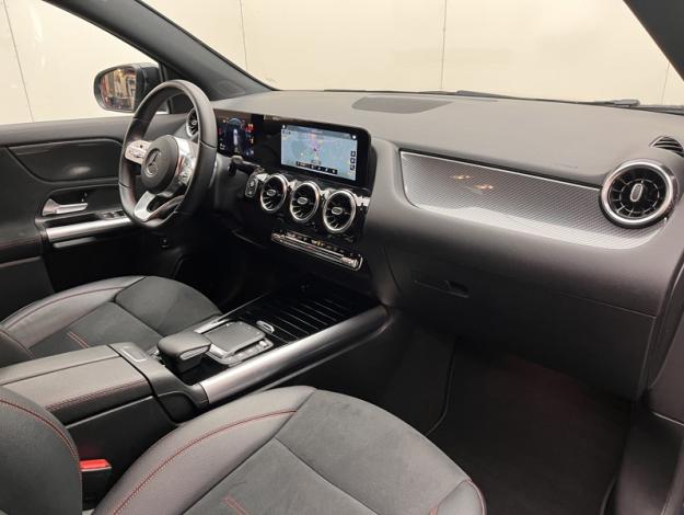 MERCEDES-BENZ GLA 200 d AMG Line  