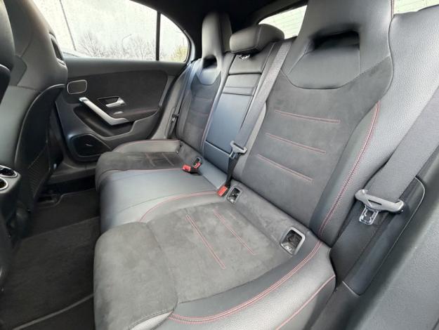 MERCEDES-BENZ A 180 d AMG Pack Night Facelift  