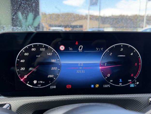 MERCEDES-BENZ A 180 d AMG Pack Night Facelift  