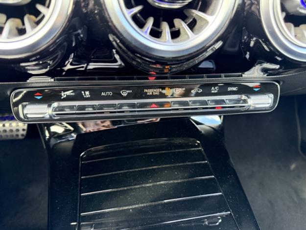 MERCEDES-BENZ A 180 d AMG Pack Night Facelift  