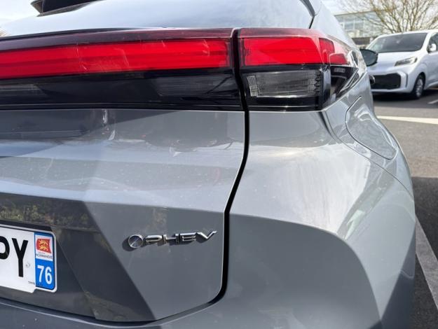 TOYOTA C-HR 2.0 PHEV 225 Graphic  C HR PHEV NG HYBRIDE RECHARGEABLE 225 GRAPHIC MY26