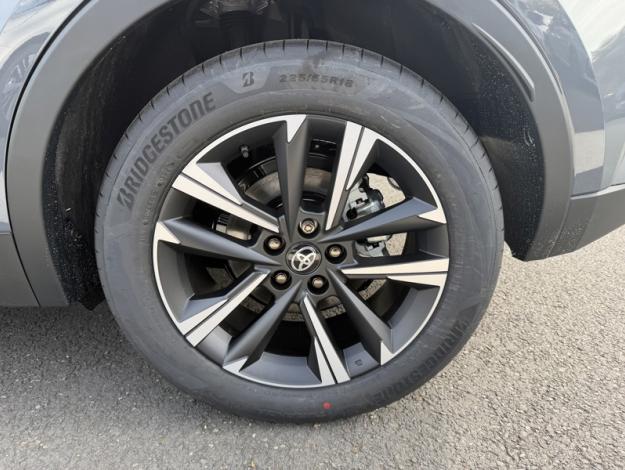 TOYOTA C-HR 2.0 PHEV 225 Graphic  C HR PHEV NG HYBRIDE RECHARGEABLE 225 GRAPHIC MY26