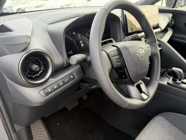 TOYOTA C-HR 2.0 PHEV 225 Graphic  C HR PHEV NG HYBRIDE RECHARGEABLE 225 GRAPHIC MY26