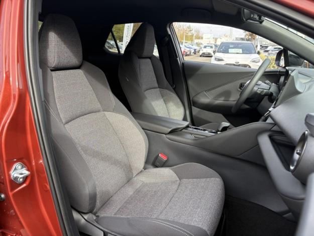 TOYOTA C-HR 1.8 Hybride 140 Graphic  C HR HYBRIDE NG HYBRIDE 140 GRAPHIC MY26