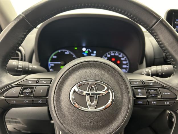 TOYOTA Yaris 116h Dynamic  