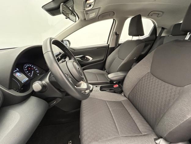 TOYOTA Yaris 116h Dynamic  