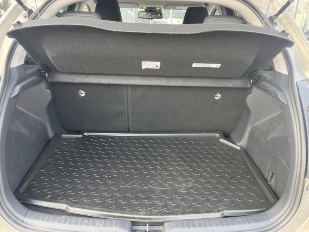 TOYOTA Yaris Hybride 116h Design  