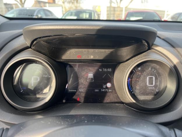 TOYOTA Yaris Hybride 116h Design  