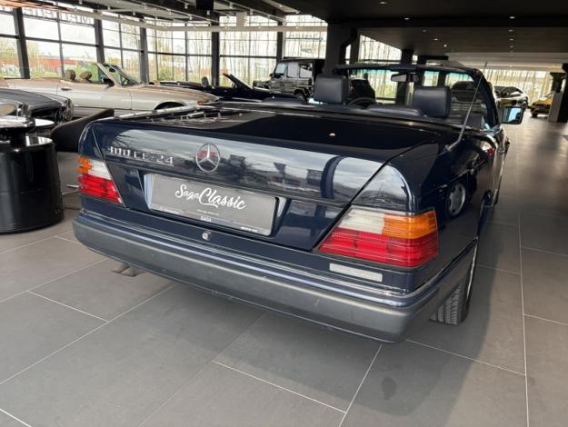 MERCEDES-BENZ E-Klasse 300 CE-24 Cabrio