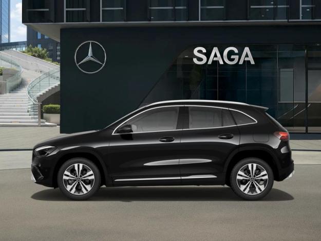 MERCEDES-BENZ GLA 180  GLA 180 Cyber Edition