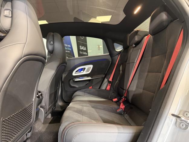 MERCEDES-BENZ CLA Coupé CLA 200 AMG Line  CLA 200 AMG Line