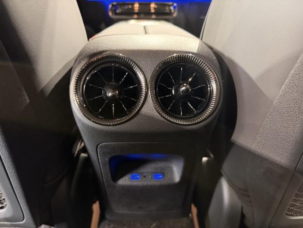 MERCEDES-BENZ CLA Coupé CLA 200 AMG Line  CLA 200 AMG Line