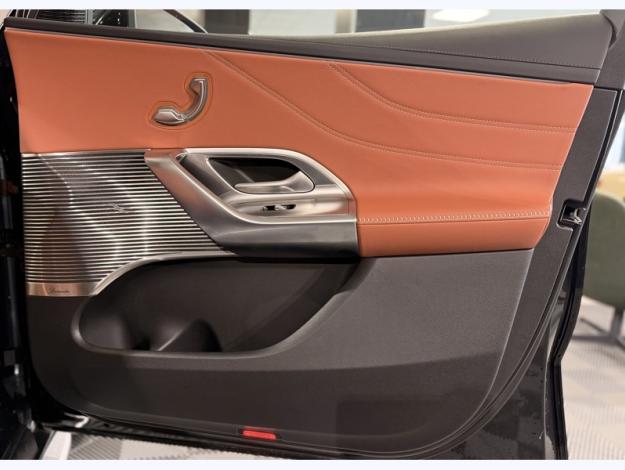 MERCEDES-BENZ GLC SUV GLC 400 4M avec technologie EQ AMG Line  GLC 400 4M avec technologie EQ AMG Line