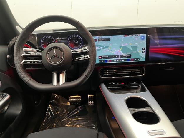 MERCEDES-BENZ GLB 250+ avec technologie EQ Limited Edition  GLB 250+ avec technologie EQ Limited Edition