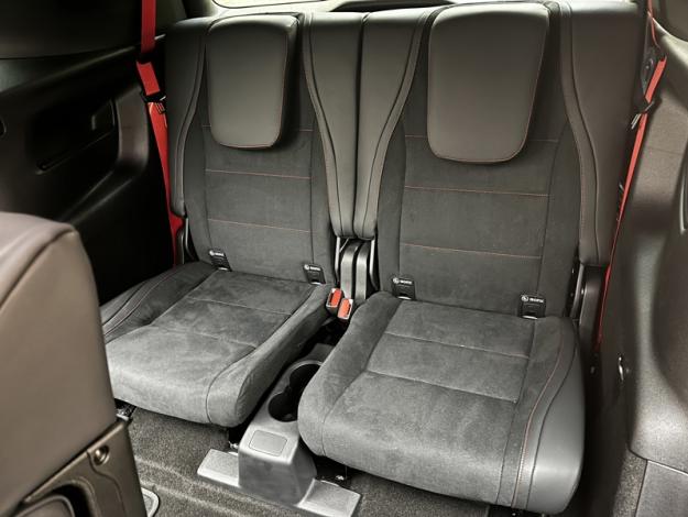 MERCEDES-BENZ GLB 250+ avec technologie EQ Limited Edition  GLB 250+ avec technologie EQ Limited Edition