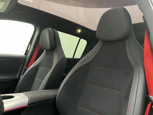 MERCEDES-BENZ GLB 250+ avec technologie EQ Limited Edition  GLB 250+ avec technologie EQ Limited Edition