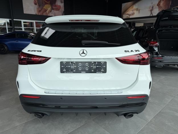 MERCEDES-BENZ GLA Mercedes-AMG  35 4MATIC  Mercedes-AMG GLA 35 4MATIC