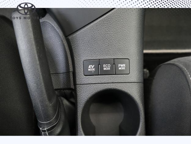 TOYOTA Auris HYBRID 136h COLLECTION   