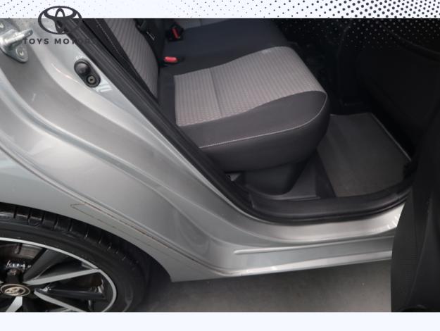 TOYOTA Auris HYBRID 136h COLLECTION   