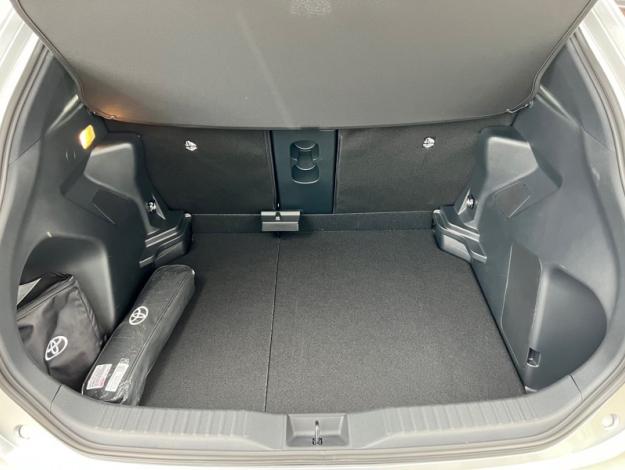 TOYOTA Yaris Cross 130H 2WD DESIGN PACK CARGO  130H 2WD DESIGN PACK CARGO