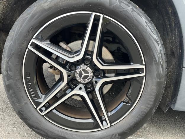 MERCEDES-BENZ GLA 200 d AMG Line  