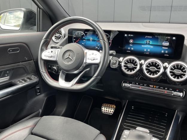 MERCEDES-BENZ GLA 200 d AMG Line  