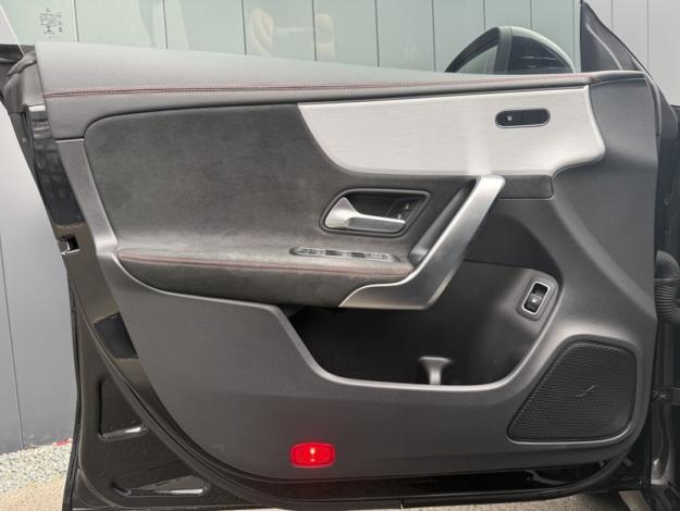 MERCEDES-BENZ CLA Shooting Brake CLA 250 e Shooting Brake AMG Line  