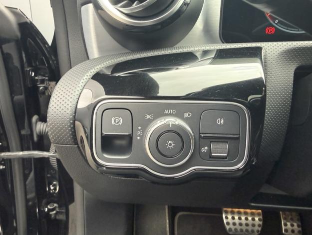 MERCEDES-BENZ CLA Shooting Brake CLA 250 e Shooting Brake AMG Line  