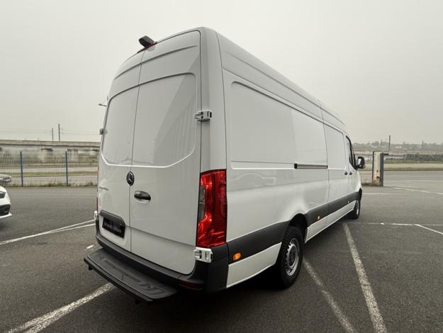 MERCEDES-BENZ Sprinter 317 CDI Fourgon Toit sureleve Long First 