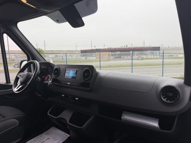 MERCEDES-BENZ Sprinter 317 CDI Fourgon Toit sureleve Long First 