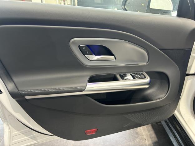 MERCEDES-BENZ CLA Coupé CLA 250+ avec technologie EQ  CLA 250+ Business Line