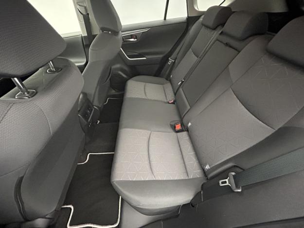 TOYOTA RAV4 2WD 218ch Dynamic  