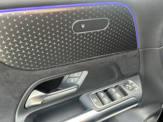 MERCEDES-BENZ EQA 250+  EQA 250+