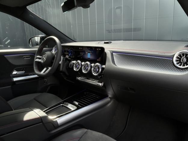 MERCEDES-BENZ EQA 250+  EQA 250+