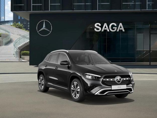 MERCEDES-BENZ GLA 180  GLA 180 Cyber Edition