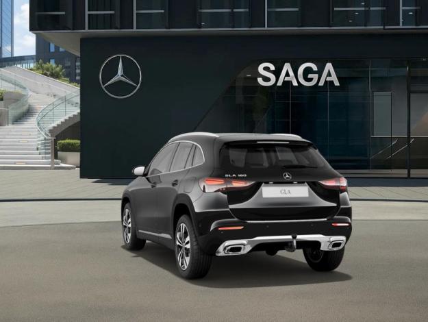 MERCEDES-BENZ GLA 180  GLA 180 Cyber Edition