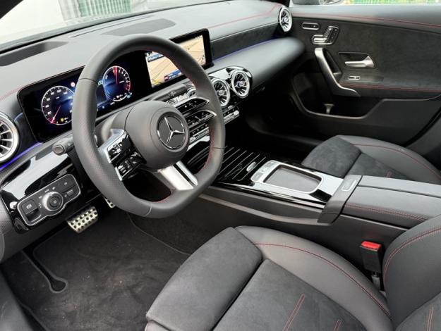 MERCEDES-BENZ CLA Coupé CLA 250 e Hybrid EQ Coupé AMG Line  CLA 250 e Hybrid EQ Coupé AMG Line